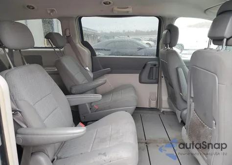 2010 Chrysler Town & Country Lx from USA, damaged, VIN 2A4RR2D15AR329872